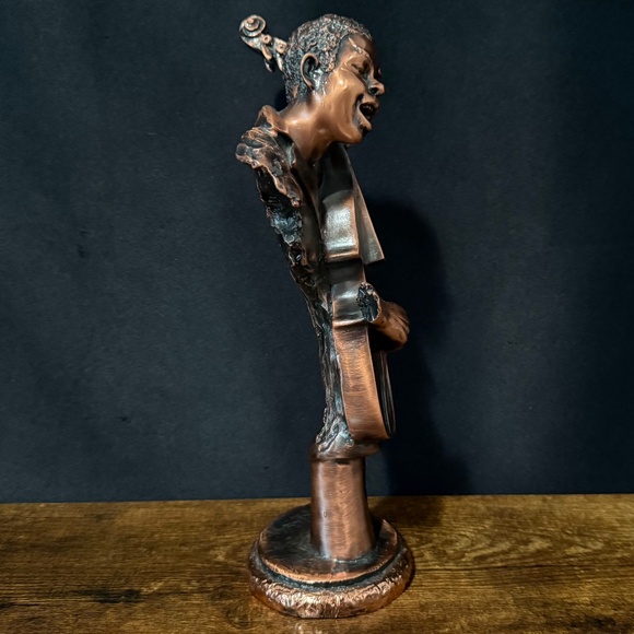 Jazz Bass Player Sculpture/Figurine - Picture 7 of 13